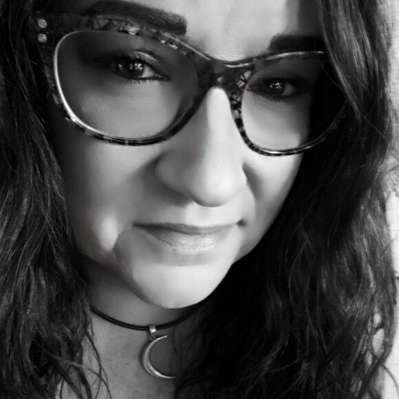 Meet your Posher, Carrie - Picture 6 of 6